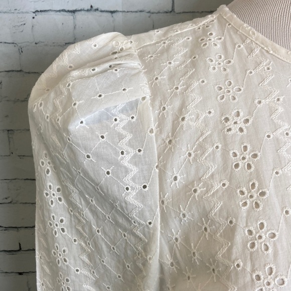 Splendid x Cella Jane Eyelet Mini Dress M White Tiered Smocked Feminine Pretty - Picture 8 of 16